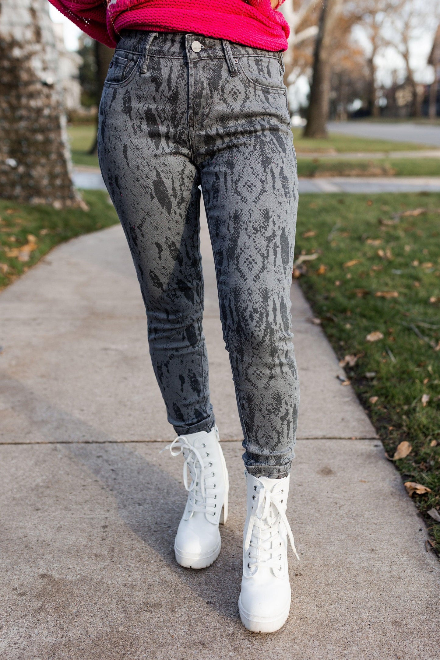 gisele snake ankle skinny jeans