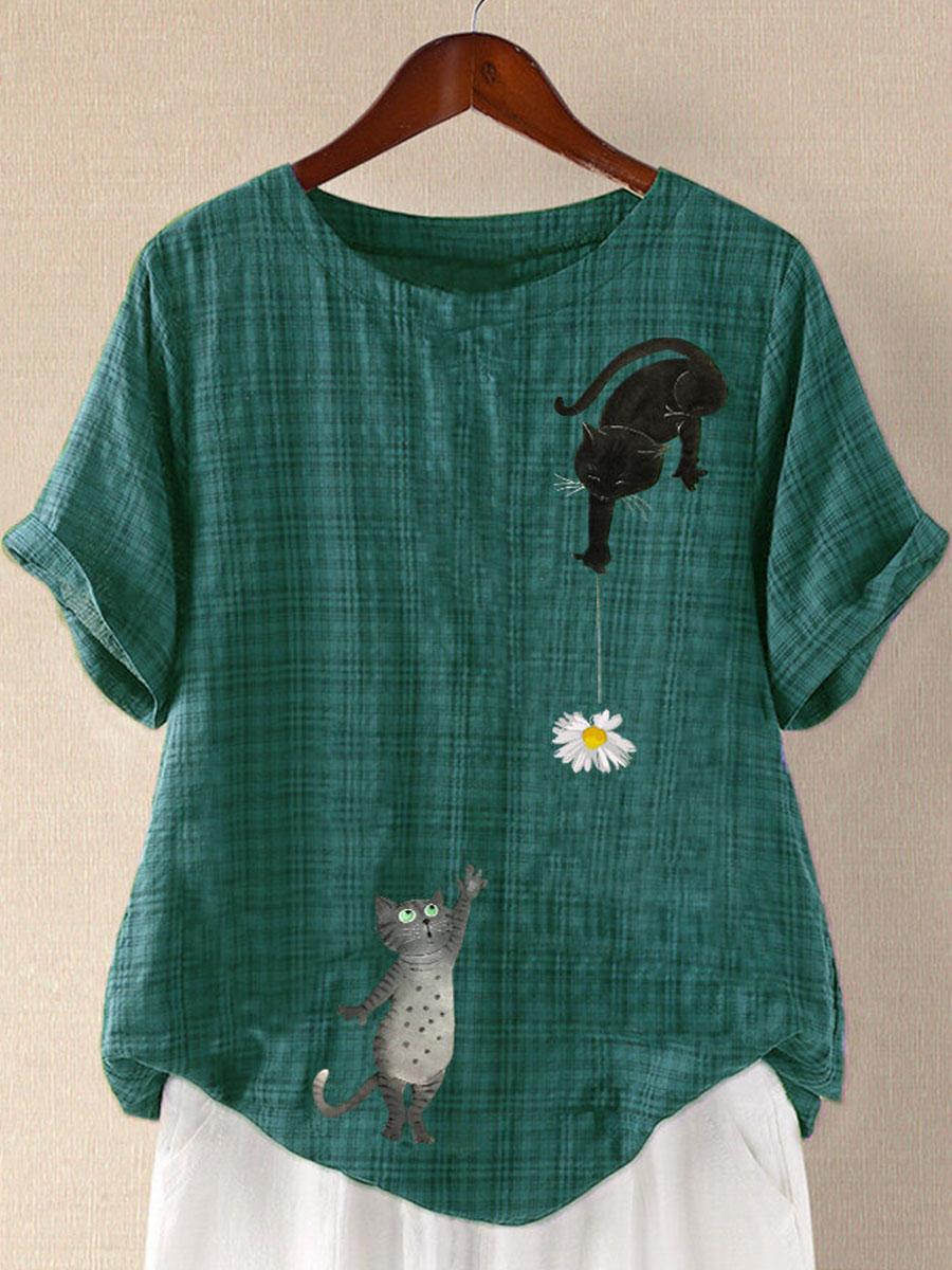 Plus Size  Cartoon Cat Print Round Neck Short Sleeve Blouse