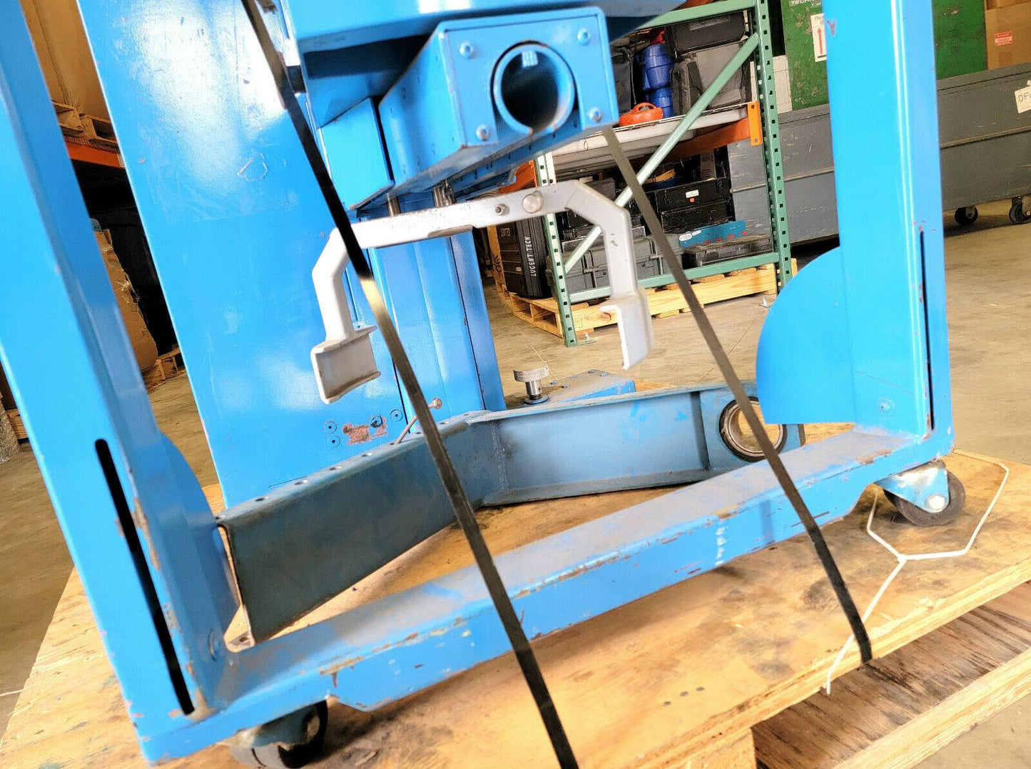 Mohawk Mobile Lift 500LBS Capacity