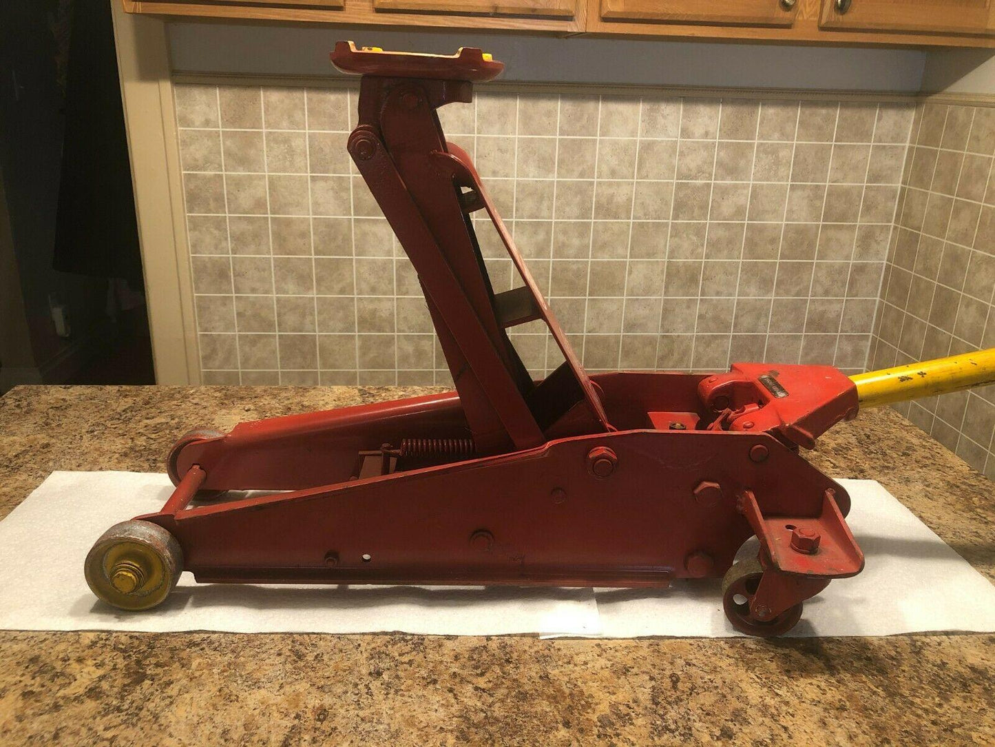 Mac Tools 2,500 Lbs Floor Jack - Extra Lar/ 4ft Long Handle VERY NICE