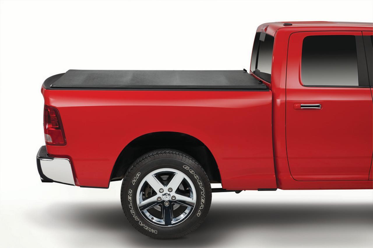 14-2023 Silverado/Sierra 1500 5.8ft Bed W/O Track System Soft Tri-Fold Cover