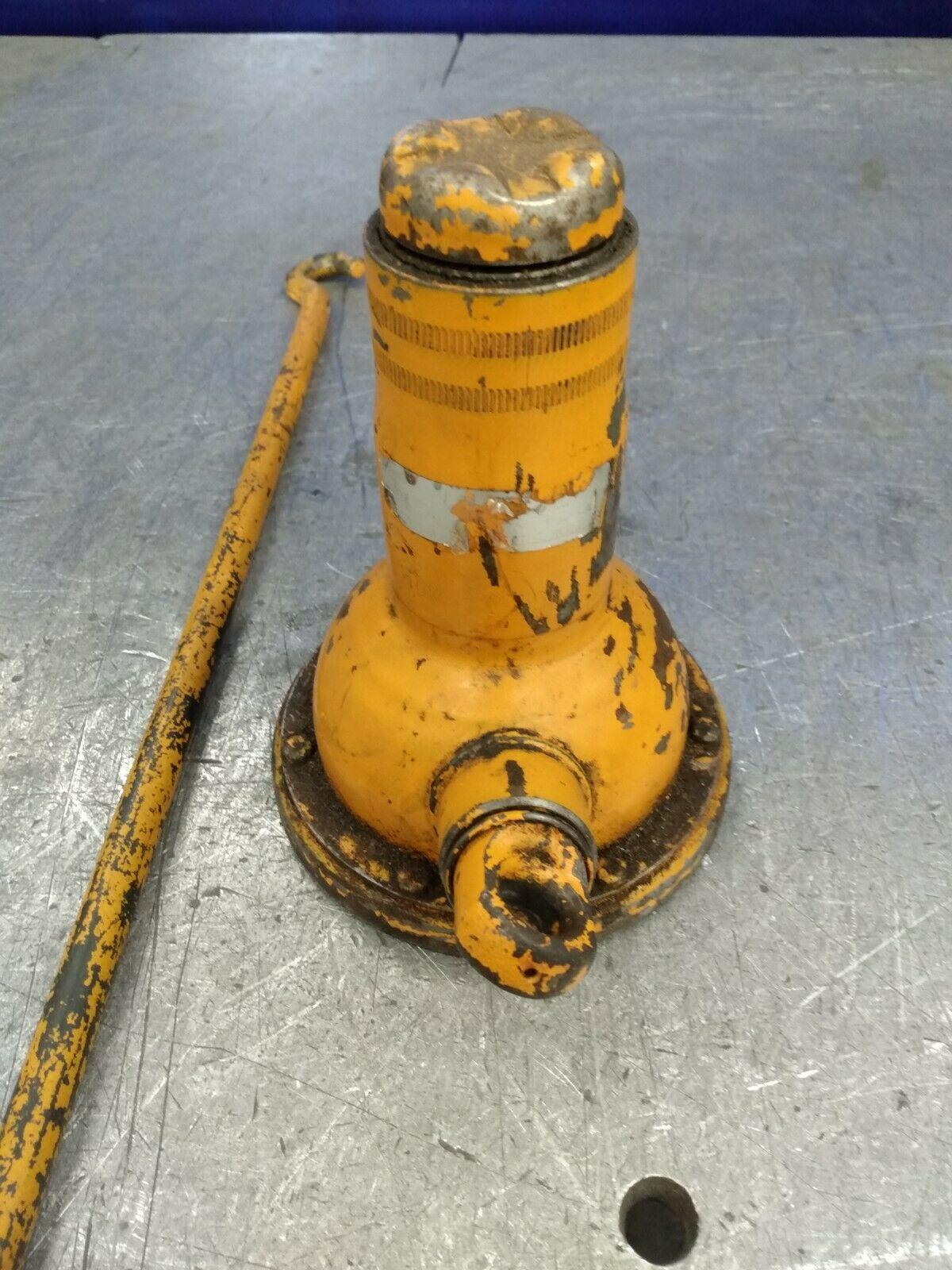 TOYOTA MOTOR 2 TON BOTTLE SCREW JACK 09110-35070 4RUNNER?  LAND CRUISER?