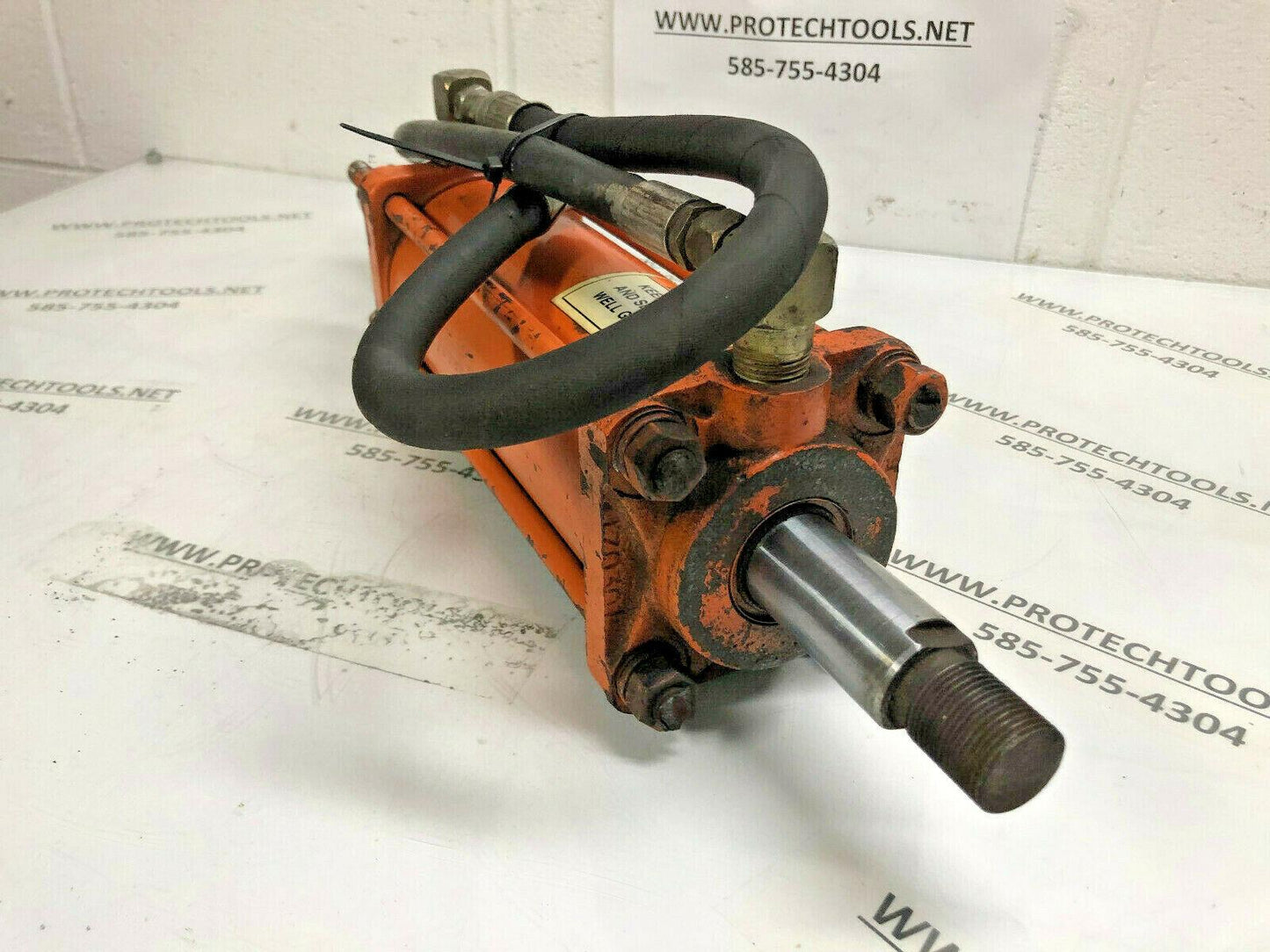 Huth  Ended 62029 Hydraulic Cylinder Swager Expander  7闁 Stroke, 11闁2闁 Rod P352